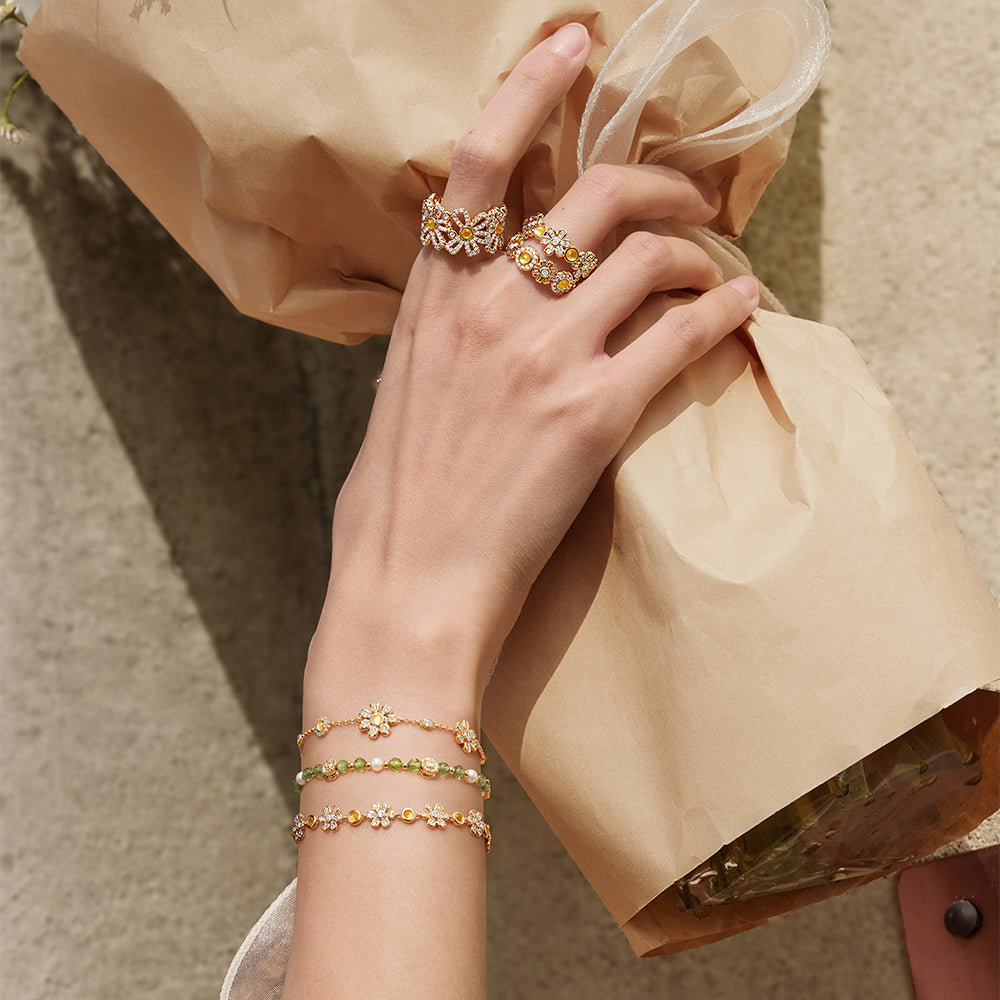 Daisy Wide Band Ring