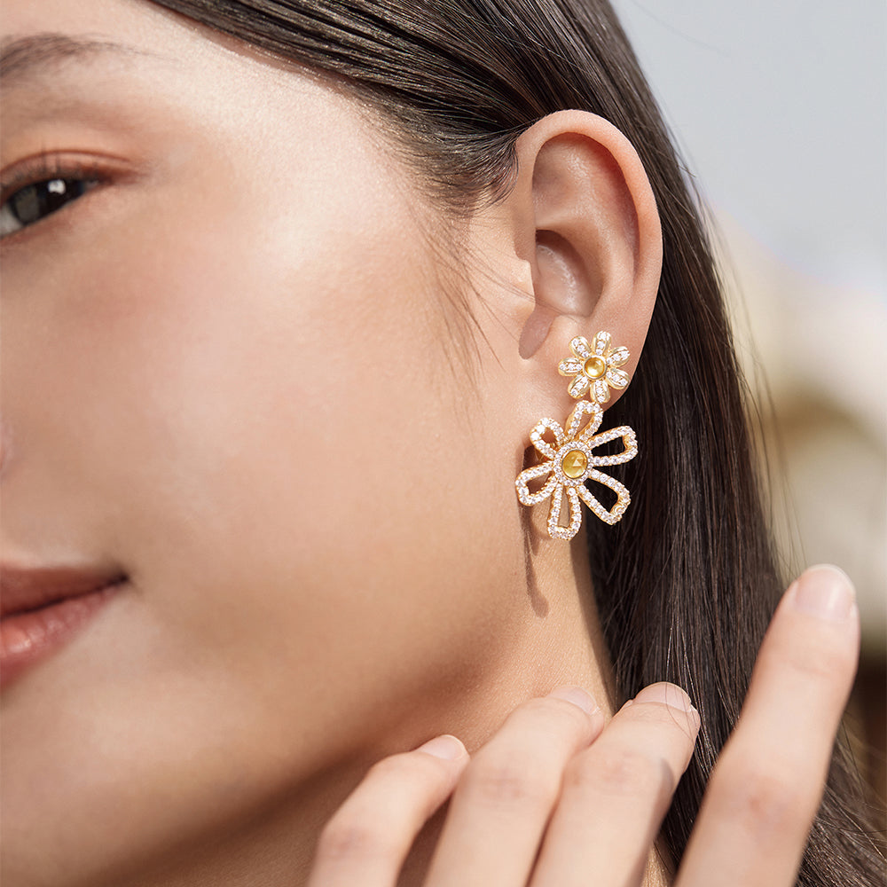 Daisy Stud Earrings