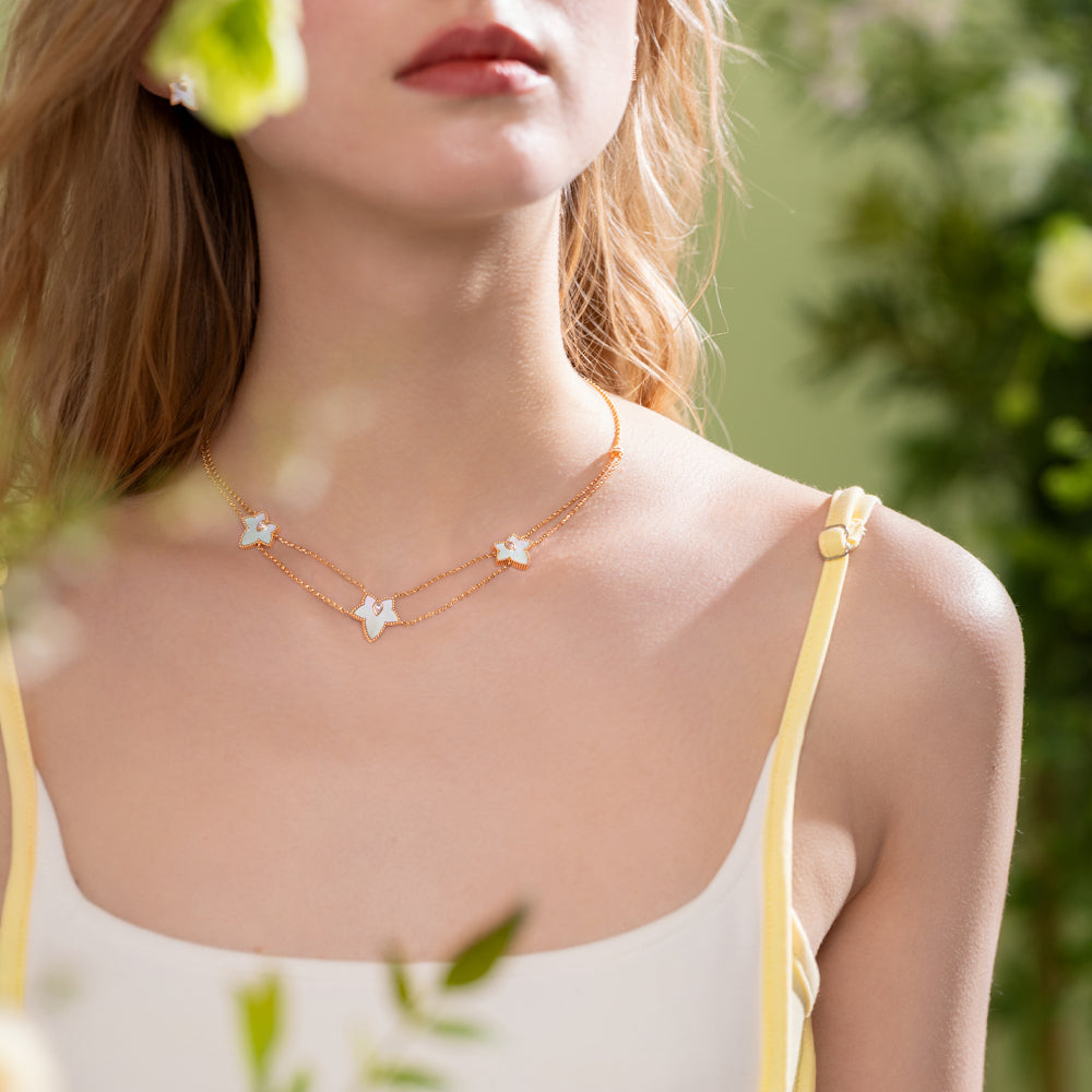New Ivy Mother of Pearl Bead Three-Leaf Necklace