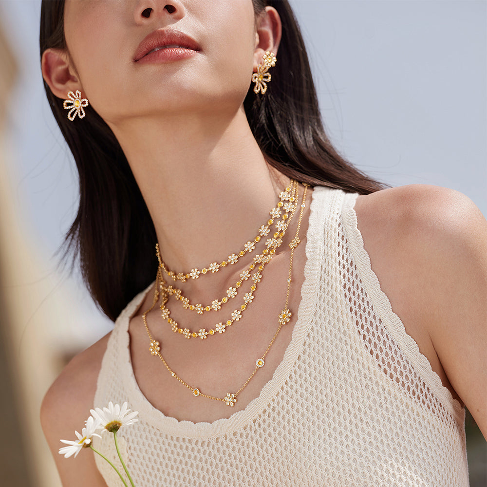 Daisy Full Bloom Choker Necklace