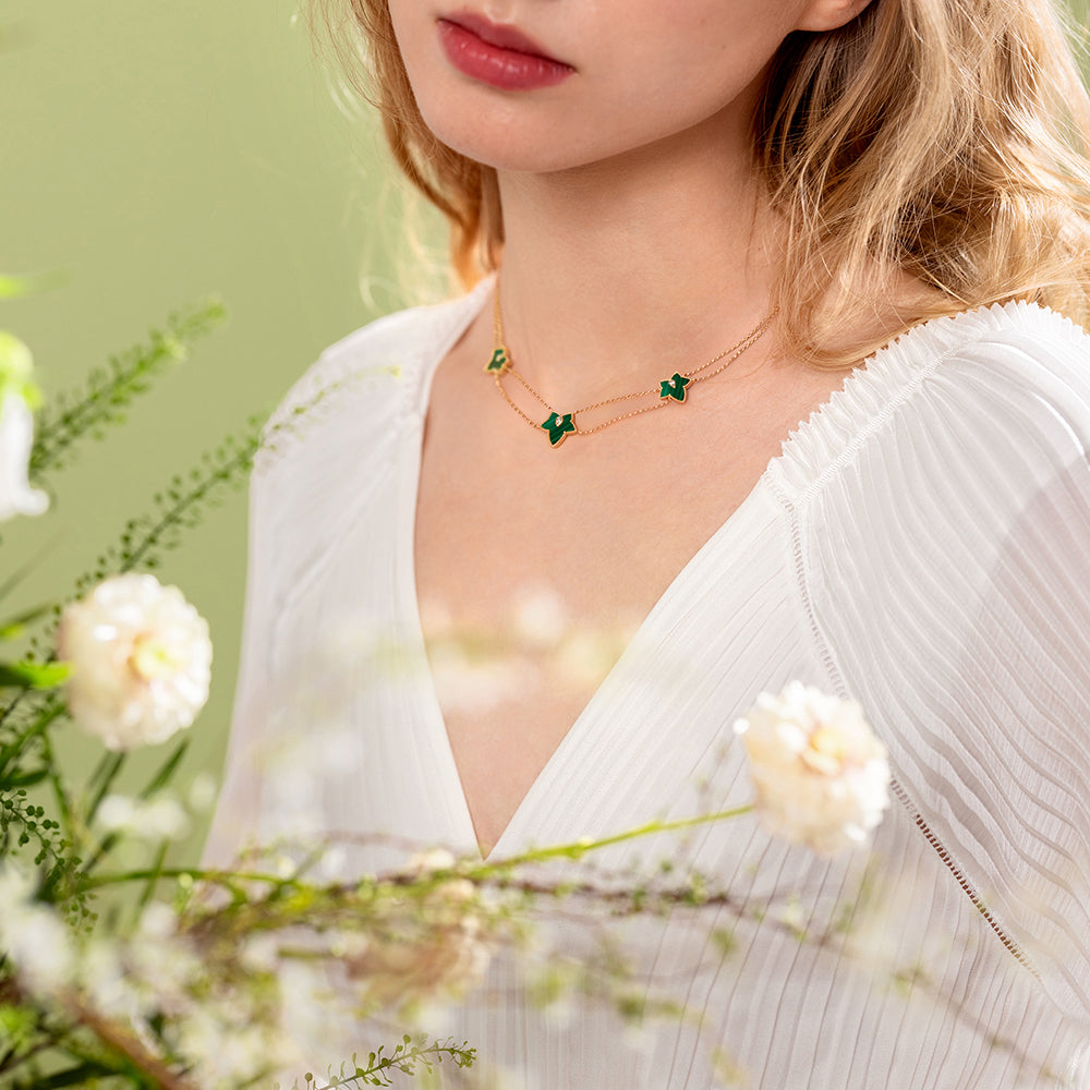New Ivy Malachite Bead Three-Leaf Necklace