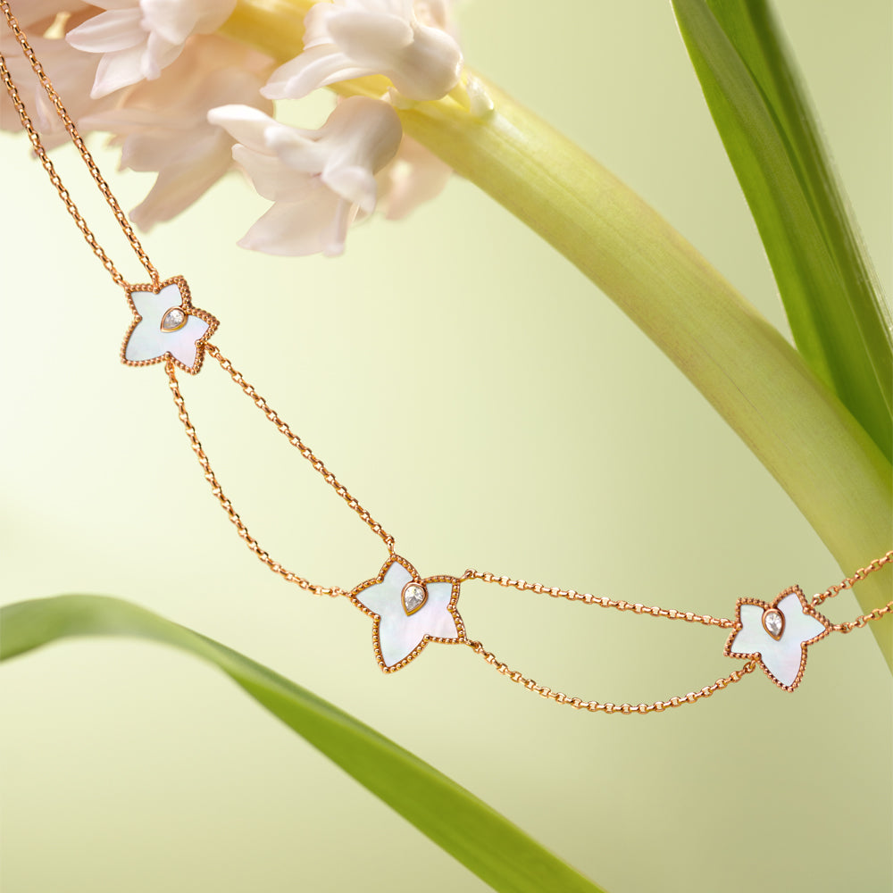 New Ivy Mother of Pearl Bead Three-Leaf Necklace