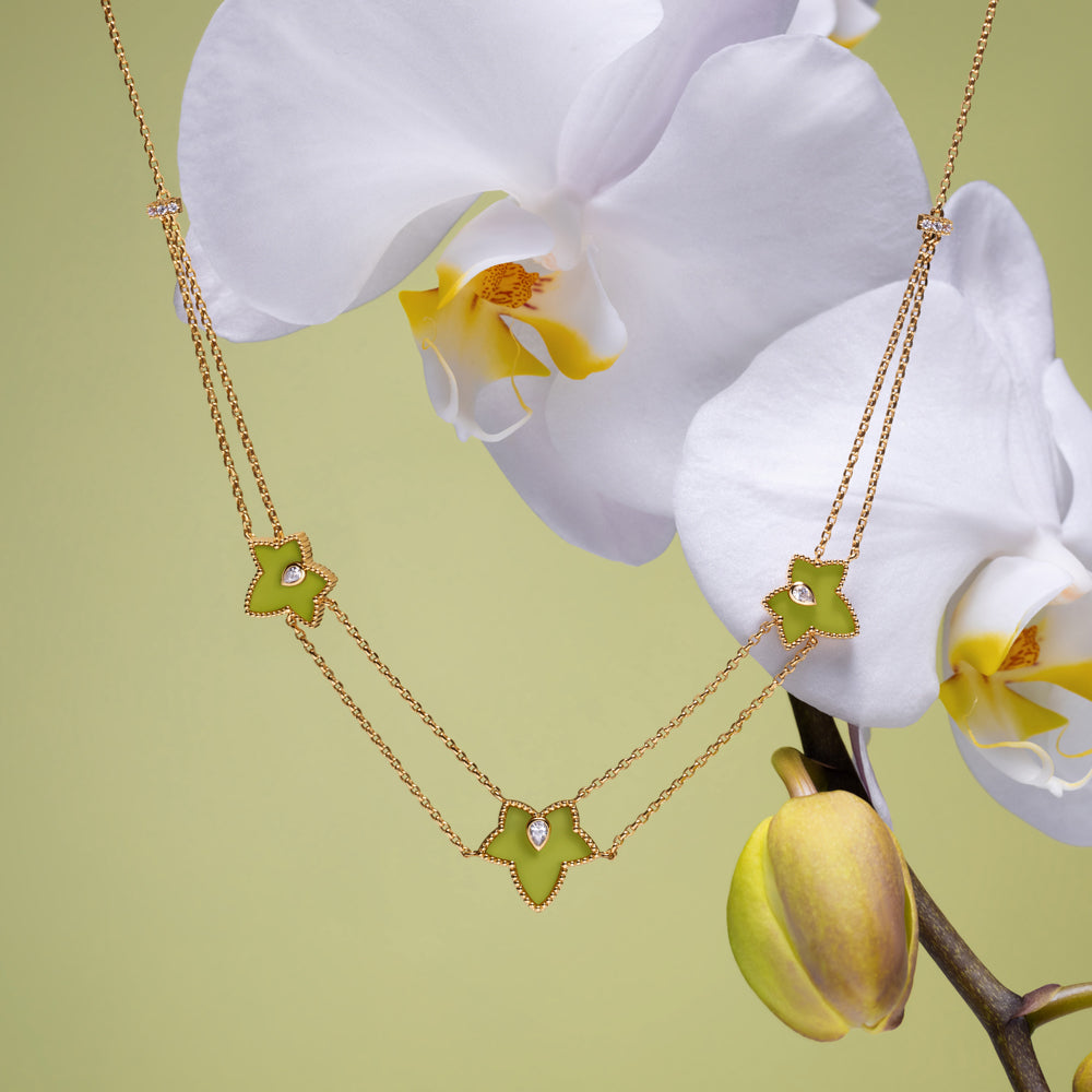 New Ivy Green Onyx Bead Three-Leaf Necklace